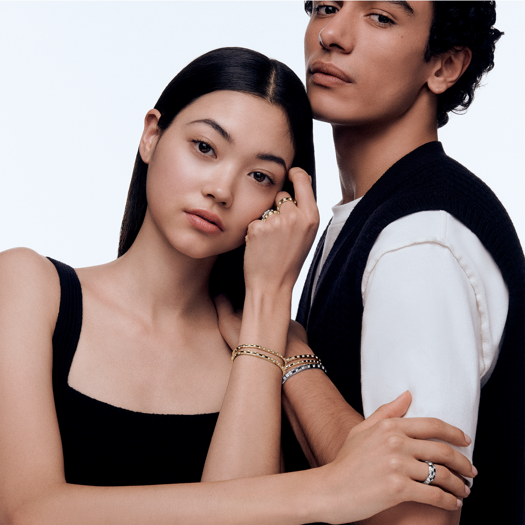 Le Damier de Louis Vuitton Medium Bracelet, Yellow Gold and